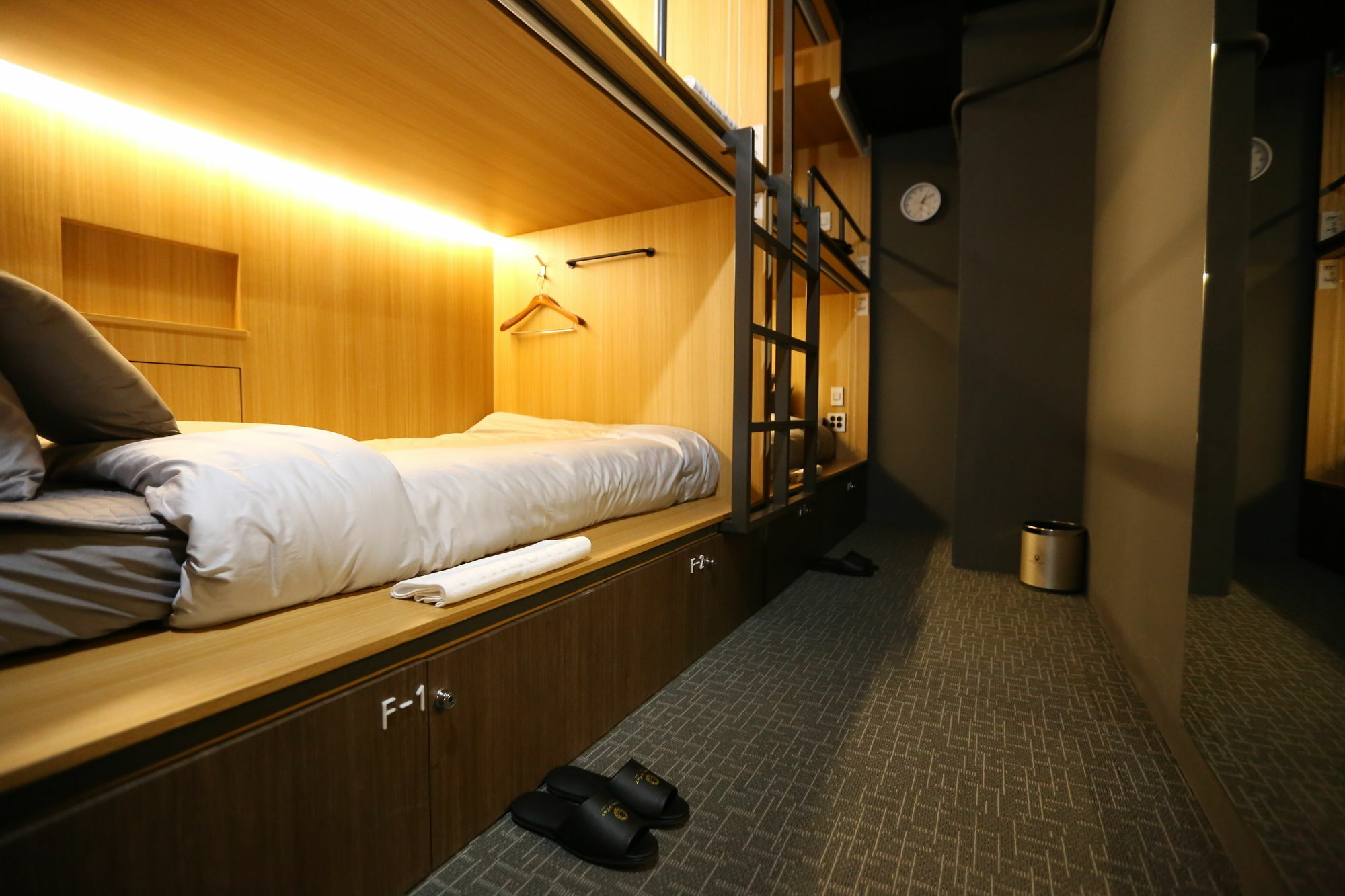 Philstay Myeongdong Boutique Female Сеул Екстер'єр фото